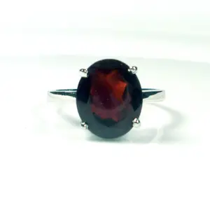 NATURAL GARNET RING,January birthstone rings, Red garnet ring,Garnet oval ring, Genuine Garnet Solitaire Wedding & Promise Ring