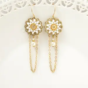 Delicate bridal earrings, Bridal chandelier earrings, Delicate pearl earrings, Dainty wedding earrings, Dainty earrings pearl