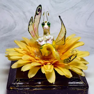 Yellow 'Fyreflytt'  Faery Dragon Figurative Sculpt