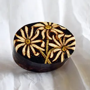 Small Pyrographed Daisies Trinket box