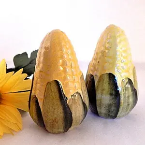 Ceramic Corn Cob Salt and Pepper Shakers Vintage 1980s  Tableware