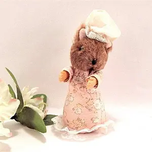 Lady Mouse Plush Stuffed Animal Beatrix Potter Mop Cap Character Vintage 1985