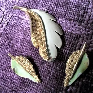 Fall Leaf Brooch and Clip Earrings B.S.K. Signed Jewelry Set Vintage 1950's