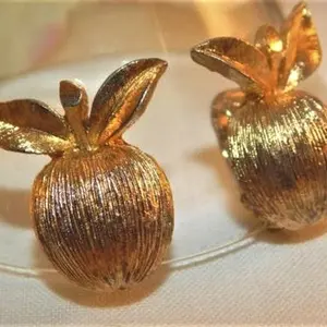 Apple Earrings Gold Brushed Metal Clip On Sarah Coventry Signed Vintage 1970s Fashion Jewelry