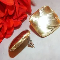 Earrings Pierced Ear Jewelry Shiny and Brushed Gold Metal Earrings Vintage 1980s Fashion Jewelry Earrings Pierced Ear Jewelry Shiny and Brushed Gold Metal Earrings Vintage 1980s Fashion Jewelry