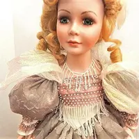 Porcelain Doll William Tung Collection 25" Catherine Blonde Renaissance Queen Limited Edition Collectible Porcelain Doll William Tung Collection 25" Catherine Blonde Renaissance Queen Limited Edition Collectible
