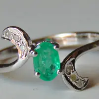 EMERALD RING ,925 sterling silver Ring ,Engagement & Statement Ring ,Women Jewelry ,gift for her.. EMERALD RING ,925 sterling silver Ring ,Engagement & Statement Ring ,Women Jewelry ,gift for her..
