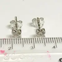 TINY NATURAL DIAMONDS Stud Earrings , 925 Sterling Silver Earrings , Floral pattern Design , Gift for Christmas TINY NATURAL DIAMONDS Stud Earrings , 925 Sterling Silver Earrings , Floral pattern Design , Gift for Christmas