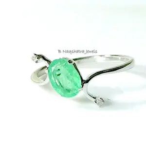 EMERALD DIAMOND RING, May birthstone.Emerald cut ring, Statement Ring,Green Gemstone,Promise ring for Her.