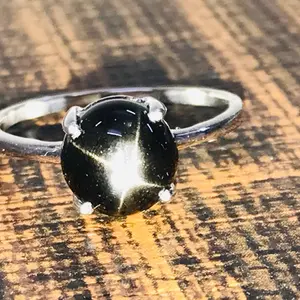 Black Star Diopside CABOCHON  925 silver ring ,Star of India  ,8 mm round , Black gemstone,Unisex ring ..