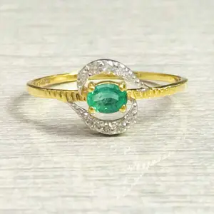 EMERALD PROMISE Rings,Solid 14k Gold Ring, May Birthstone Ring ,Emerald Green Beryl Ring,Anniversary Gift for her.