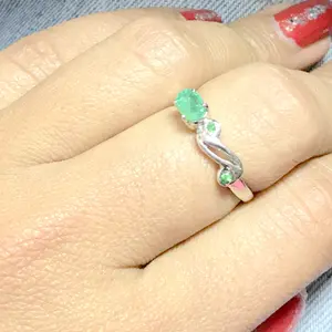 EMERALD OVAL T-Savorite-925 Sterling silver ring,Green Garnet,May Birthstone,Engagement Ring ,Valentine gift