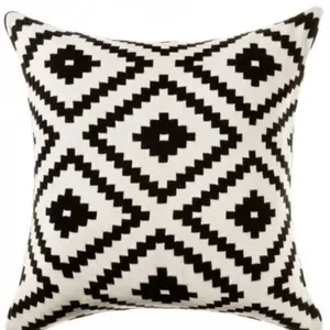 Black & White geo print, Decorative pillow